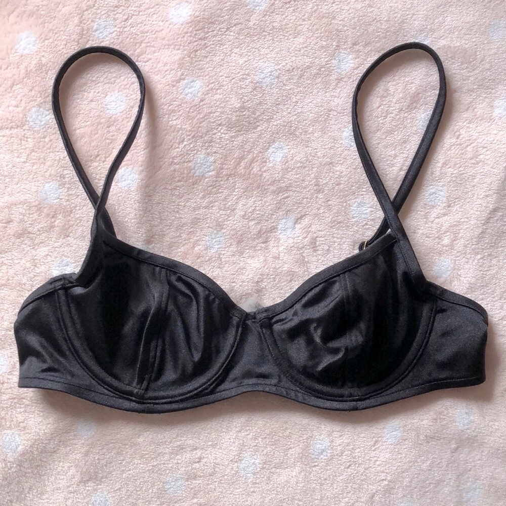 NWT Victoria’s Secret Pink Bikini Top 🖤